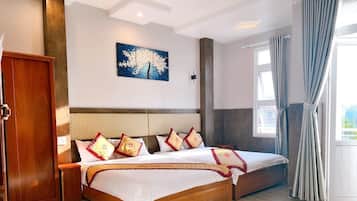 1 bedroom, minibar, in-room safe, desk