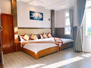 1 bedroom, minibar, in-room safe, desk - Hong Ngoc Hotel (Tuy Hoa)
