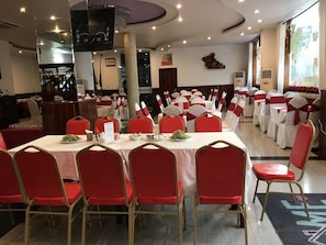 Restaurant - Hong Ngoc Hotel (Tuy Hoa)