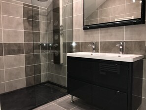 Superior Suite, Private Bathroom (Suite Eglantine) - Chambre D'hôtes LA Colombe (Xouaxange)
