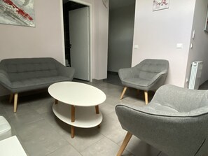Suite superior, baño privado (Suite Eglantine) | Lounge
