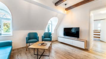 Romantic Apartment (4) | Living area