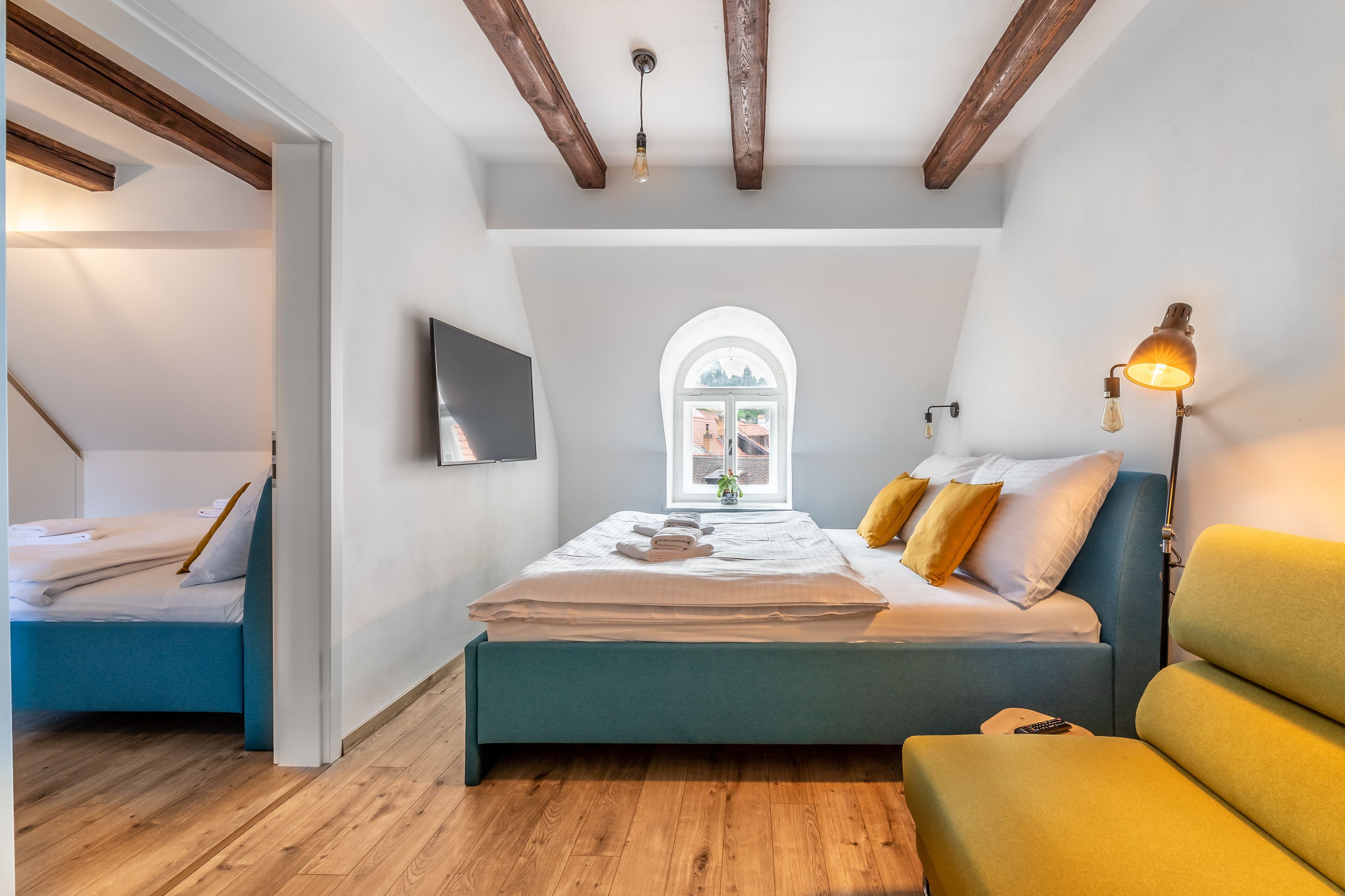 Apartment (4) | Desk, soundproofing, cribs/infant beds, free WiFi