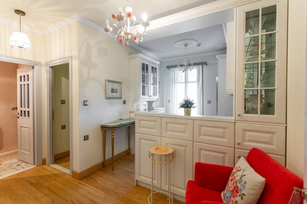 Superior Apartment | Minibar, soundproofing, WiFi (free), individually decorated