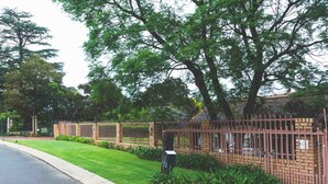 Front of property - 14B The Loop (Pretoria)