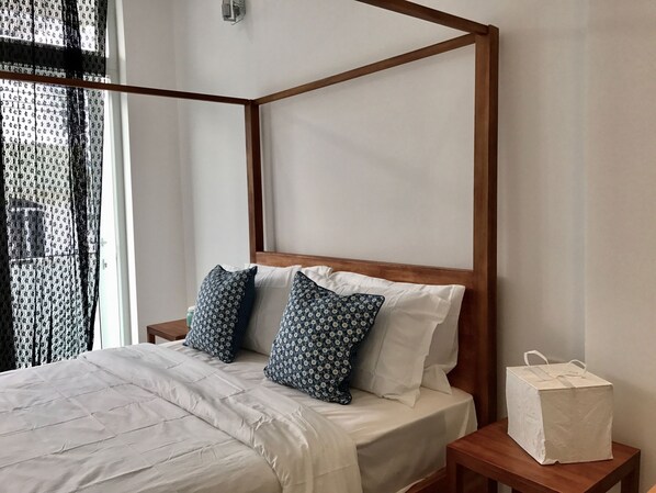 Deluxe Room, Balcony