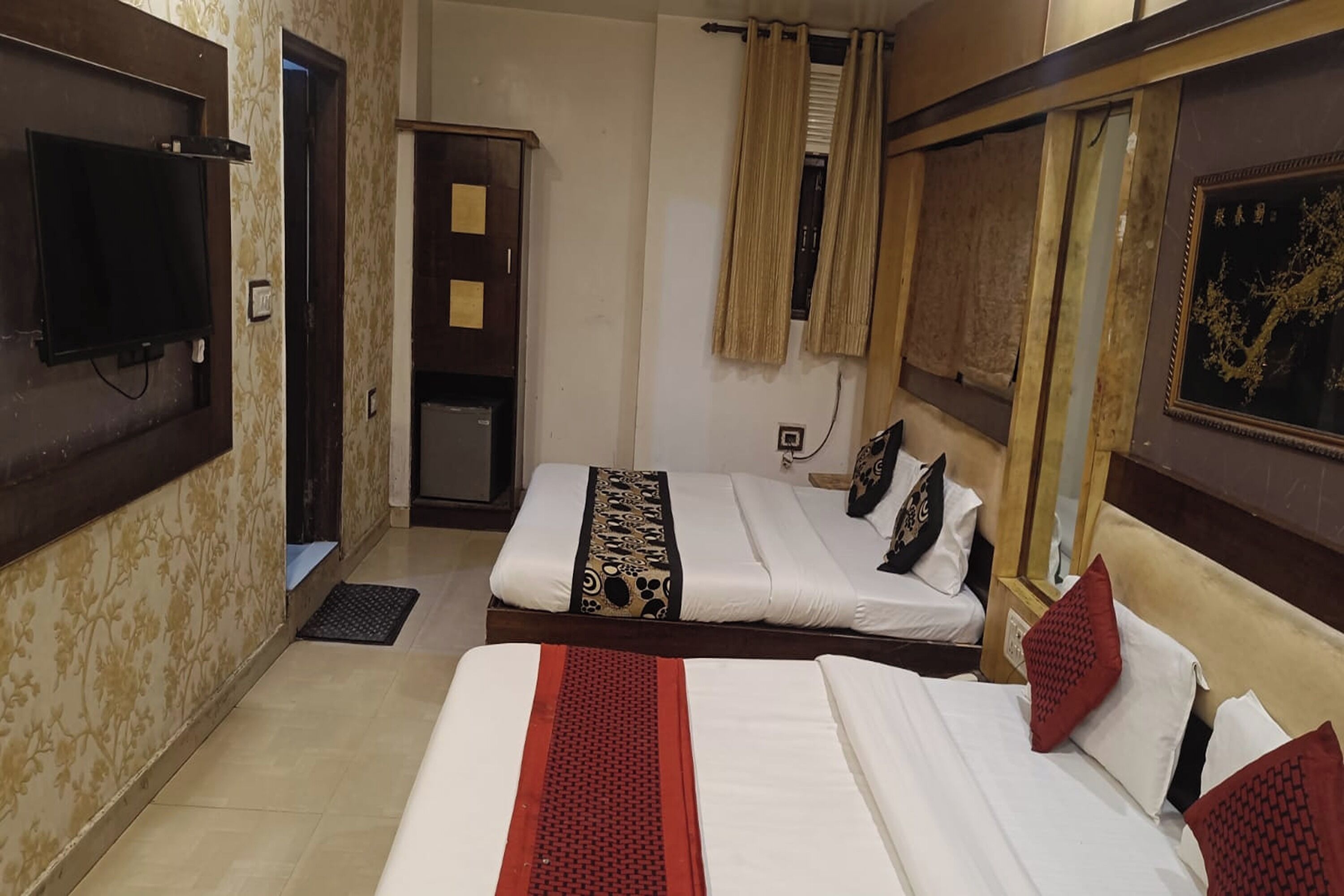 Foto - Hotel Sai International - 5 Mints Walk From New Delhi Railway Station And Connaught Place