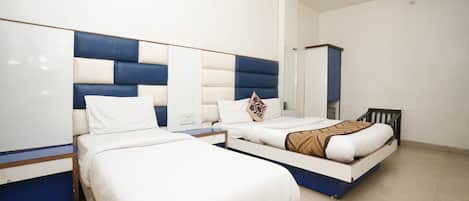 Tremannsrom | Skrivebord, wi-fi (inkludert) og sengetøy