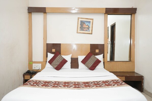 Habitación doble | Escritorio, wifi gratis y ropa de cama 