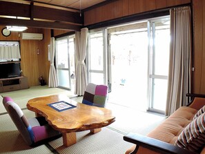 Private Vacation Home | Free WiFi, bed sheets - Kominka Kaneyama (Nakijin)