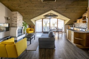 Apartamento design, 1 quarto | Área de estar | TV LED 30 polegadas com canais a cabo, TV