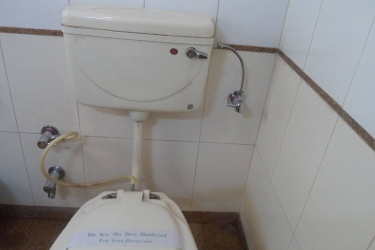 Shower, free toiletries