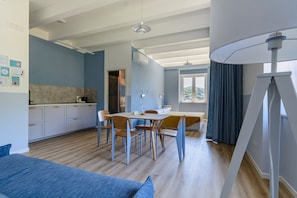 Panoramic Studio (Ponente)