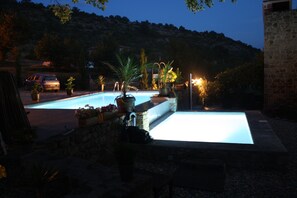 Seasonal outdoor pool