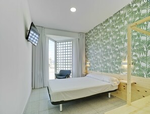 Room, 1 Double Bed, Tower | Hypo-allergenic bedding, soundproofing, iron/ironing board, free WiFi - Loop INN Hostel Cartagena (Cartagena)