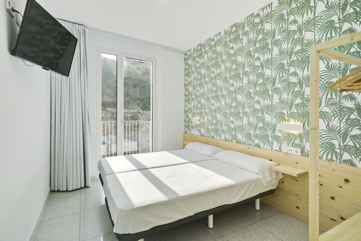 Room, 2 Single Beds, Tower