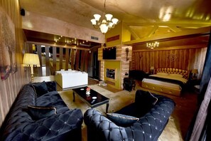 Presidential Double Room | Premium bedding, minibar, desk, soundproofing