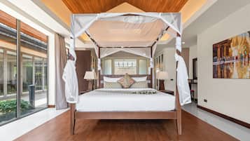 Villa (4 Bedrooms) | 4 bedrooms, in-room safe, desk, rollaway beds