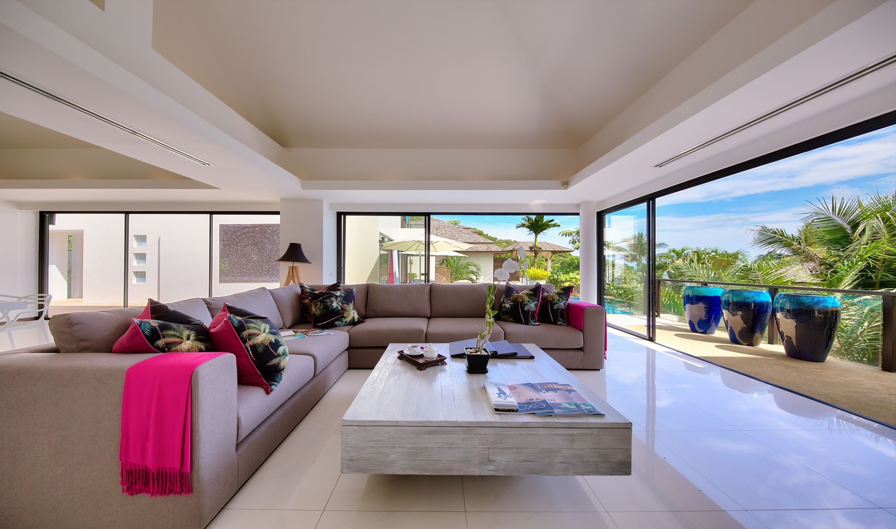 Vila (3 Bedrooms) | Sala de estar | TV de plasma, DVD player