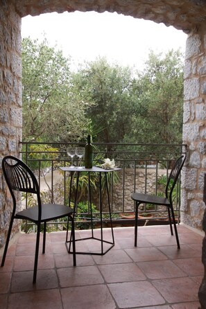 Balcony - Trapela Areopolis Boutique Hotel (East Mani)