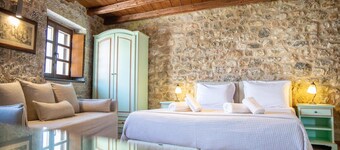 Trapela Areopolis Boutique Hotel