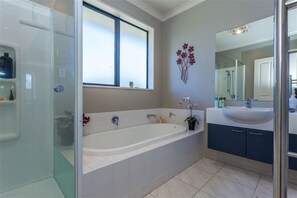 Ferienhaus | Badezimmer