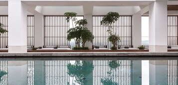 Kolam renang outdoor