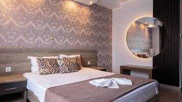 Comfort Double Room | 1 bedroom, individually decorated, individually furnished