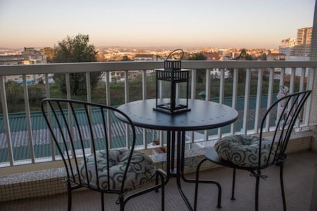 Deluxe Double Room, 1 Double Bed | Balcony