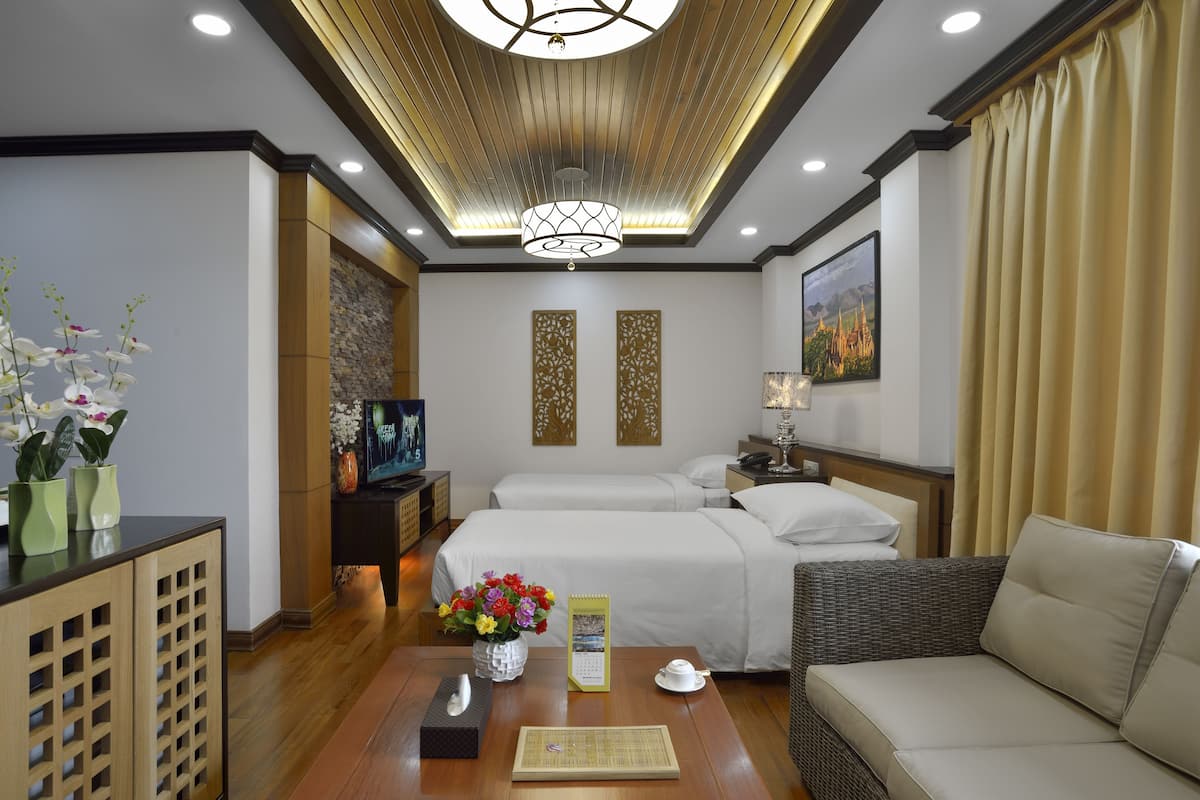 Deluxe Twin Room | Premium bedding, minibar, in-room safe, desk