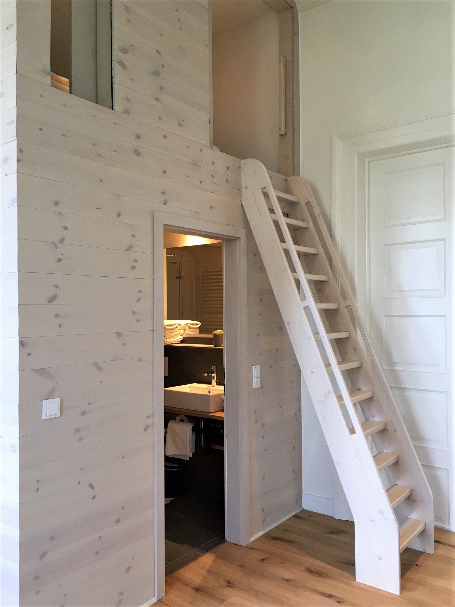 公寓 (Herrenhaus 2) | 遮光布/窗簾、免費無線上網、床單