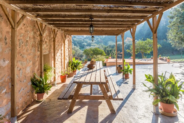 Khu ẩm thực ngoài trời