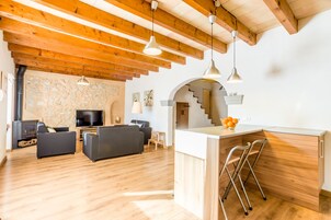 别墅, 3 间卧室, 私人游泳池 | 起居区 | 平板电视