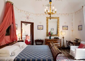 In-room safe, bed sheets - Villa Giulia (Fano)