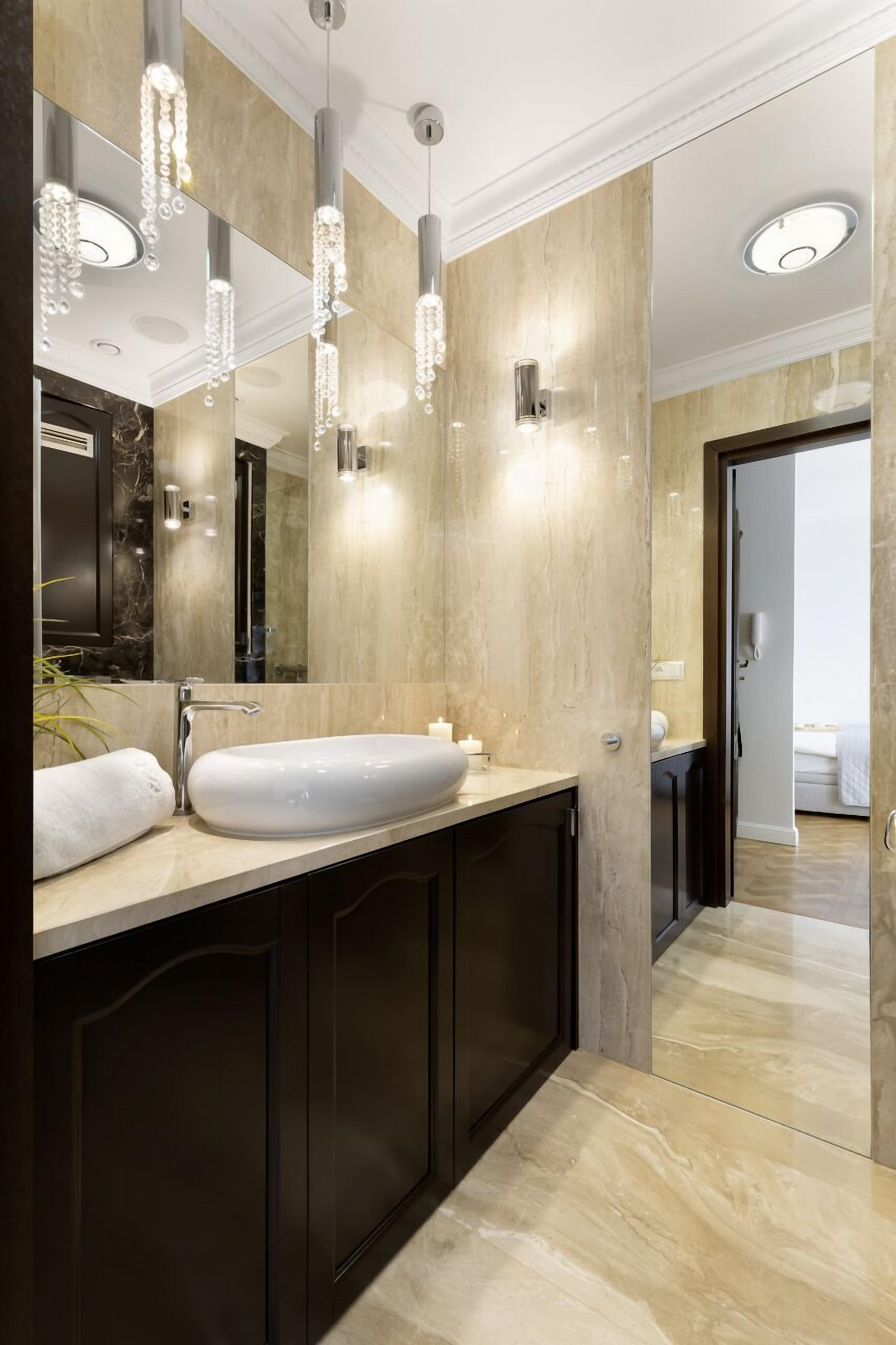 Studiosuite – comfort | Bad | Dusj, hårføner og håndklær