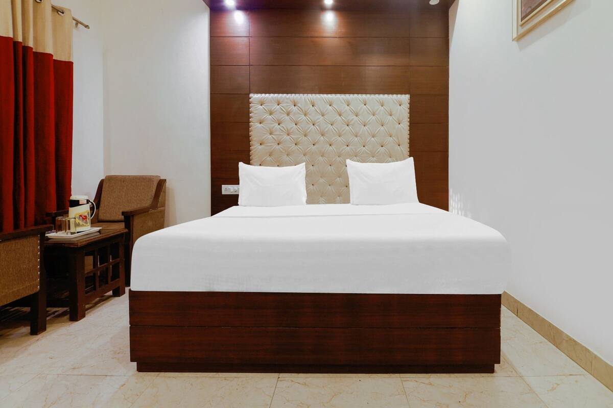 Roupas de cama premium, edredons de pluma, escrivaninha