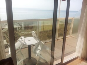 Pemandangan dari bilik