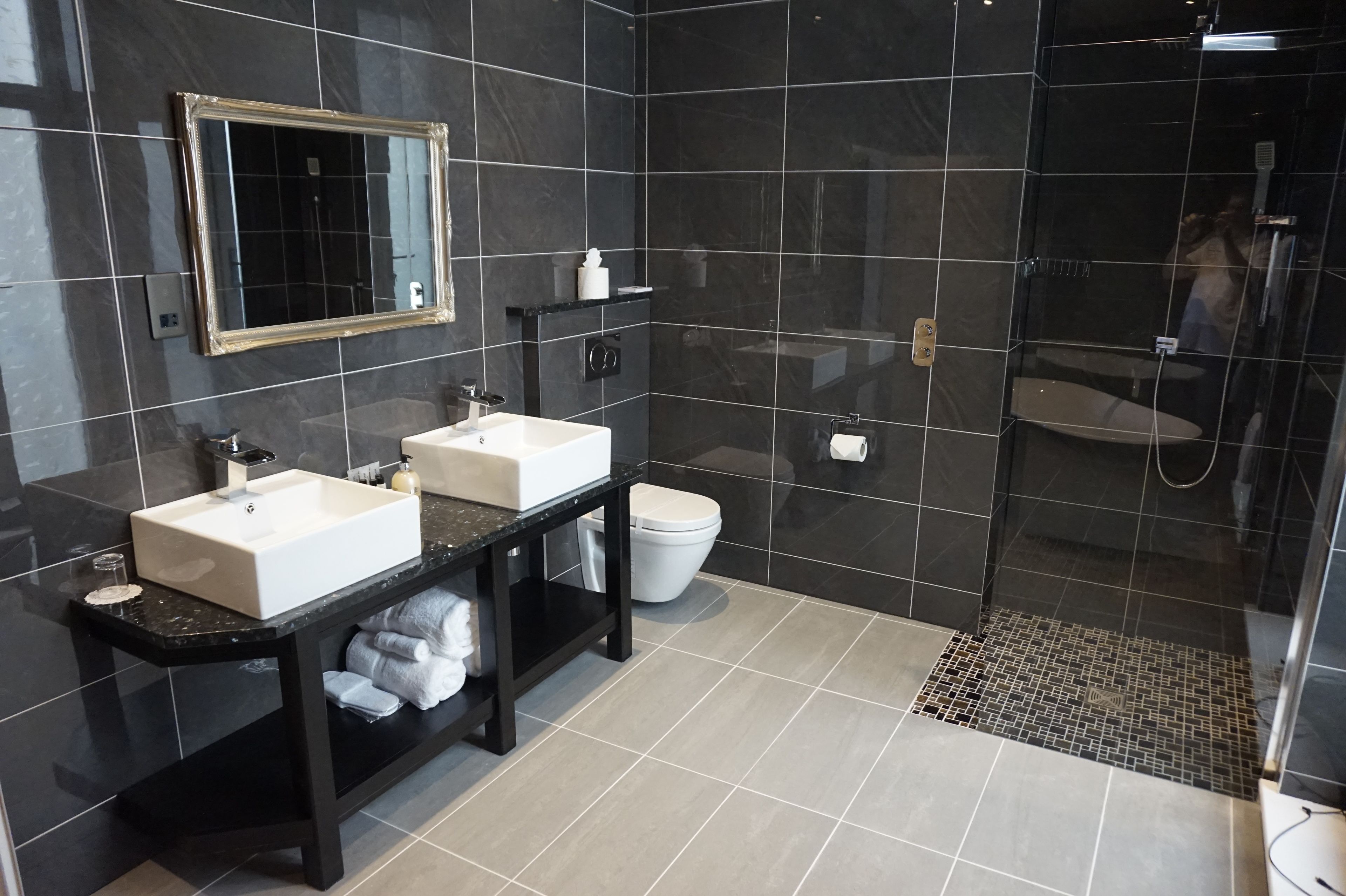 superior room, 1 king bed, beach view | bathroom | free toiletries, hair dryer, slippers, towels