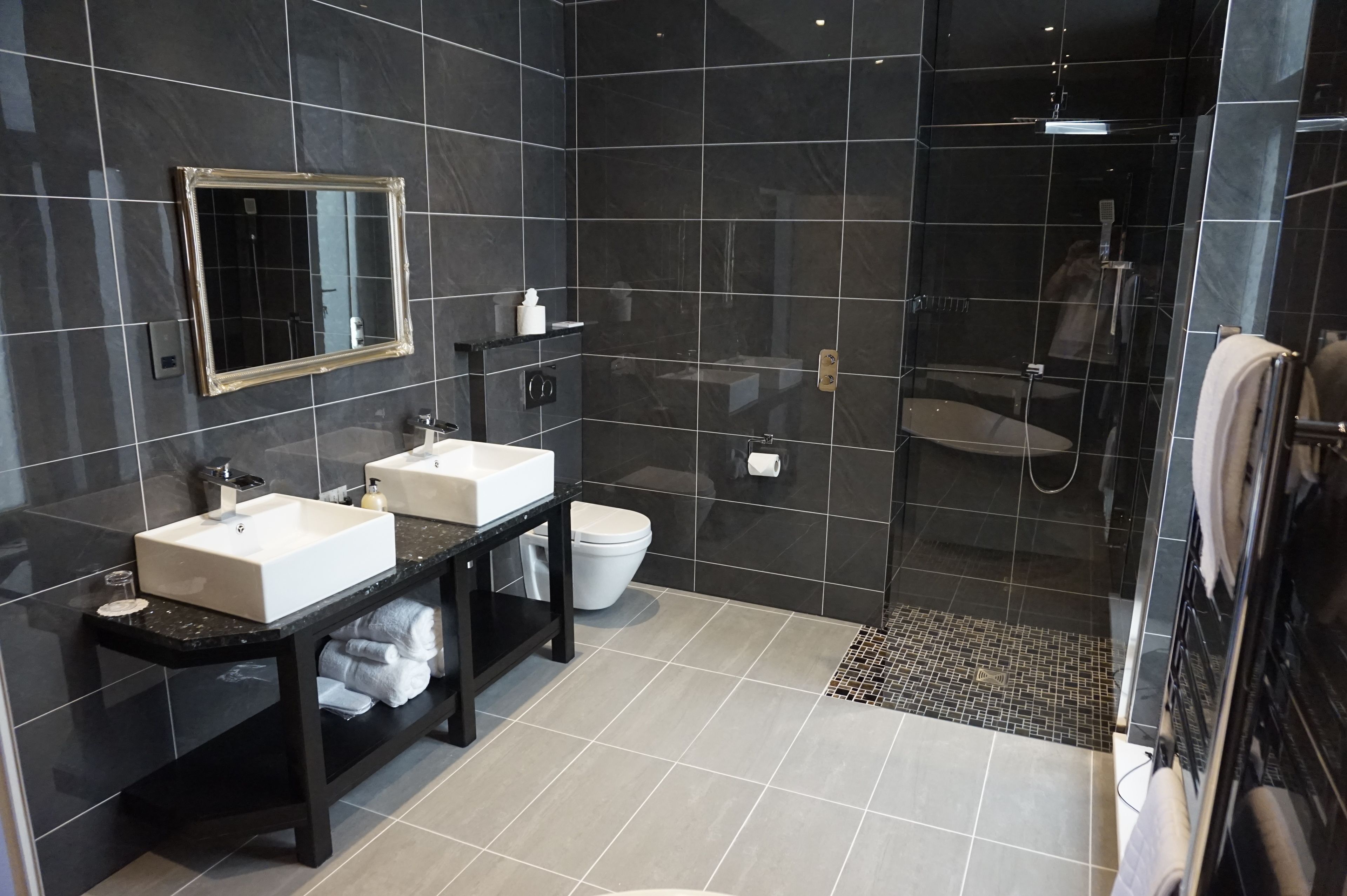 superior room, 1 king bed, beach view | bathroom | free toiletries, hair dryer, slippers, towels