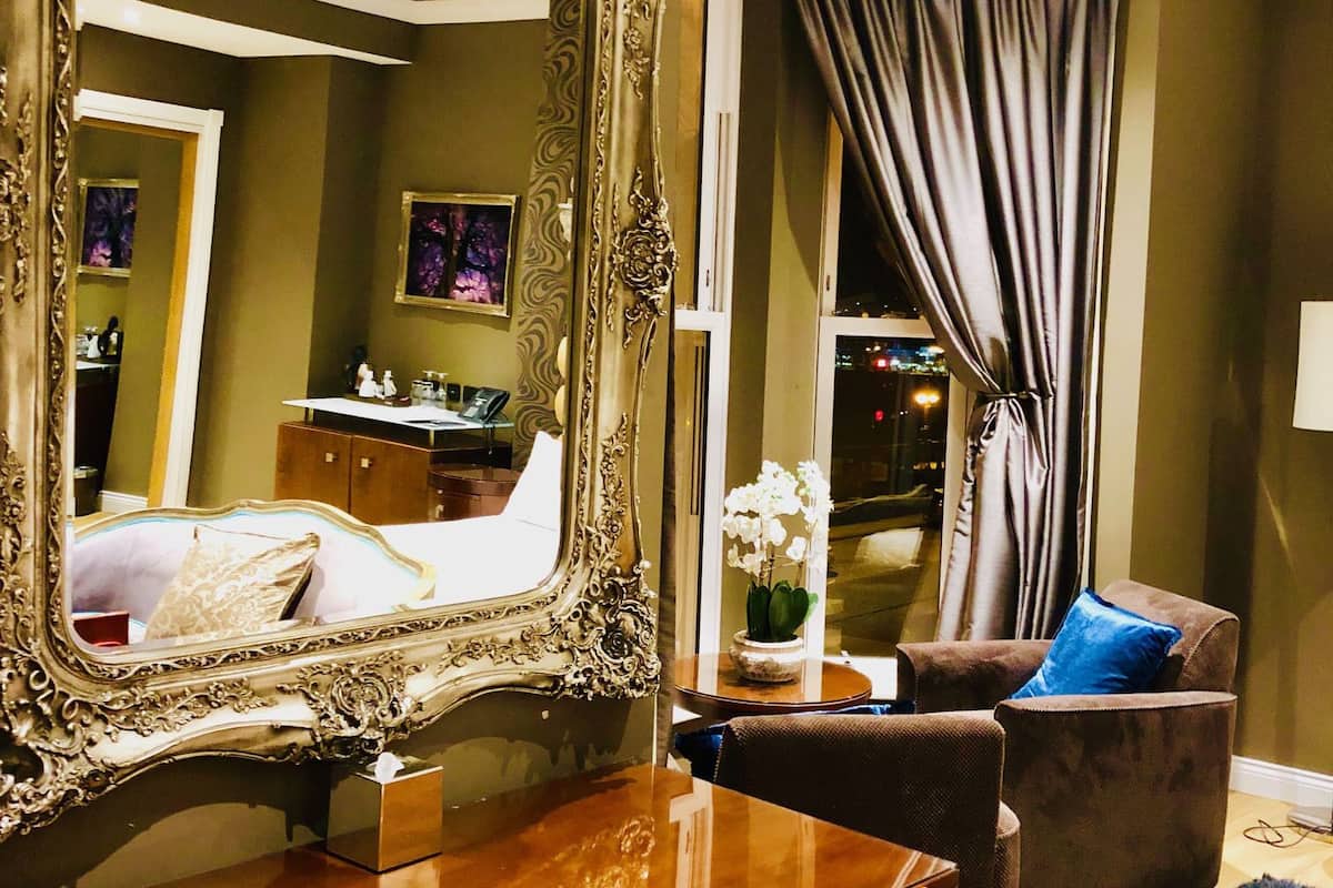 superior room, 1 king bed, beach view | 1 bedroom, premium bedding, in-room safe, individually decorated