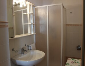 Apartment, 2 Bedrooms | Bathroom - Vie Apartment (Ragusa)