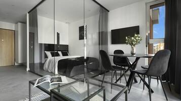 Superior Apartment | Free WiFi, bed sheets