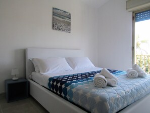 Apartment | 2 bedrooms, iron/ironing board, free cribs/infant beds, bed sheets - Celeste Apartment (Scicli)