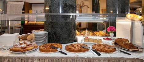 Desayuno buffet incluido todos los días