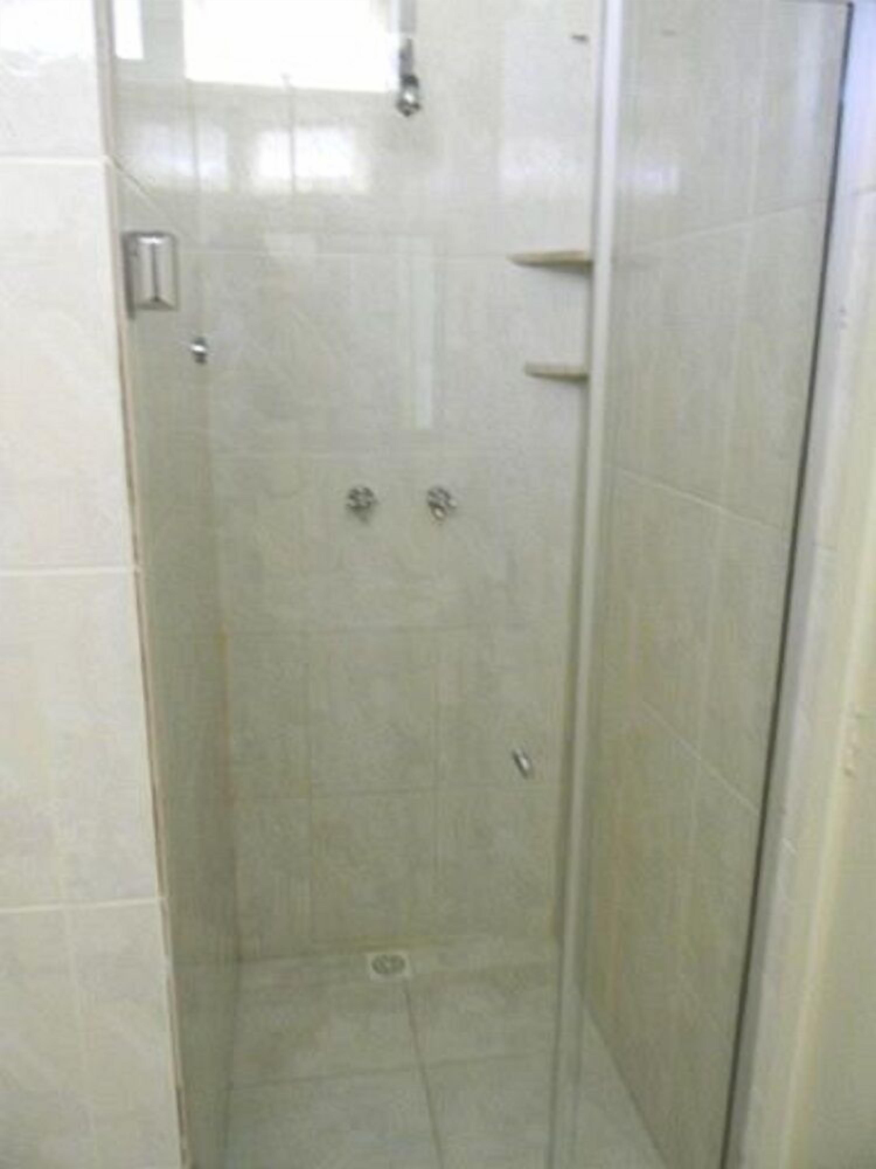 shower, free toiletries, towels