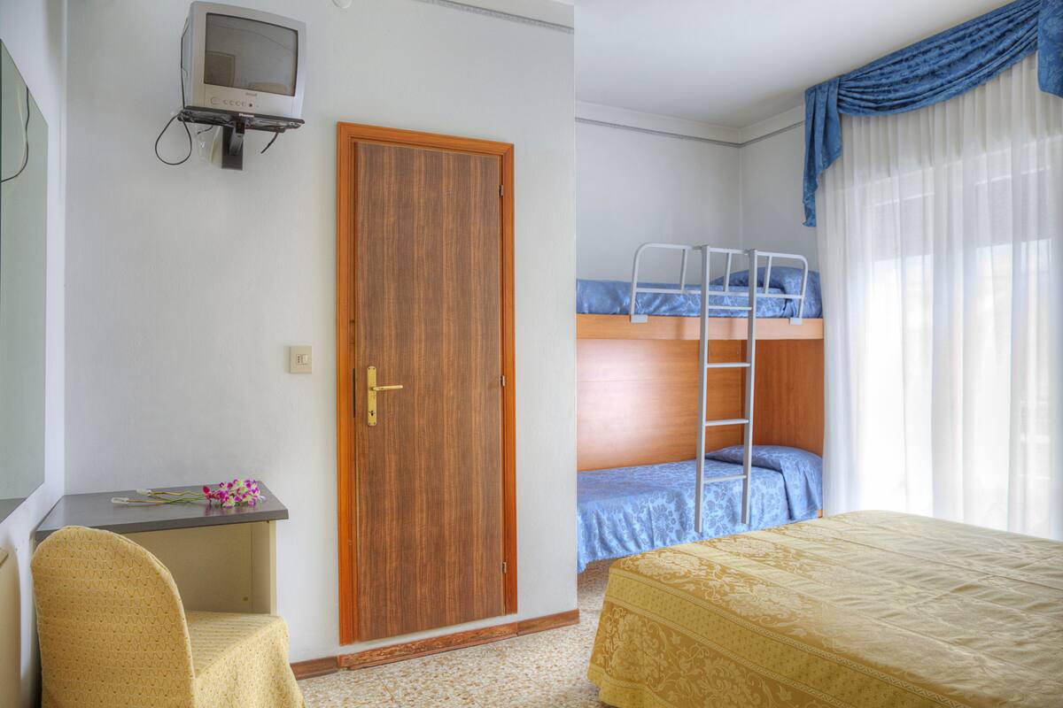 Premium Quadruple Room