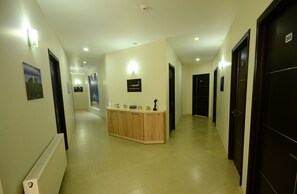 Lobby - City Hotel (Batumi)