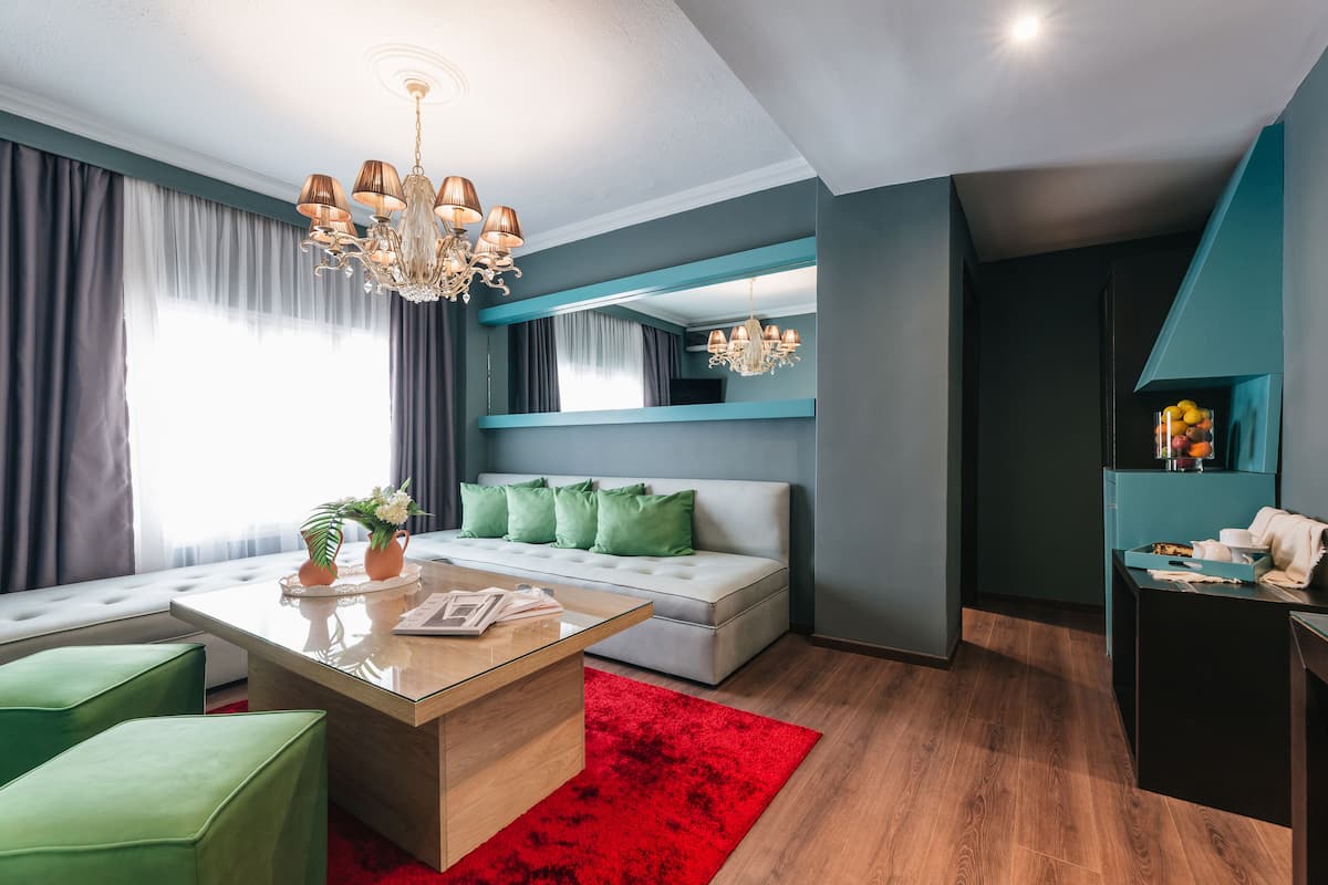 Suite | Living area