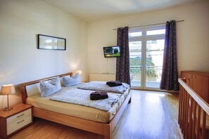 Duplex, balcon | Accès au Wi-Fi (inclus)