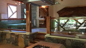Deluxe Villa | Private kitchen | Full-sized fridge, microwave, stovetop, cookware/dishes/utensils